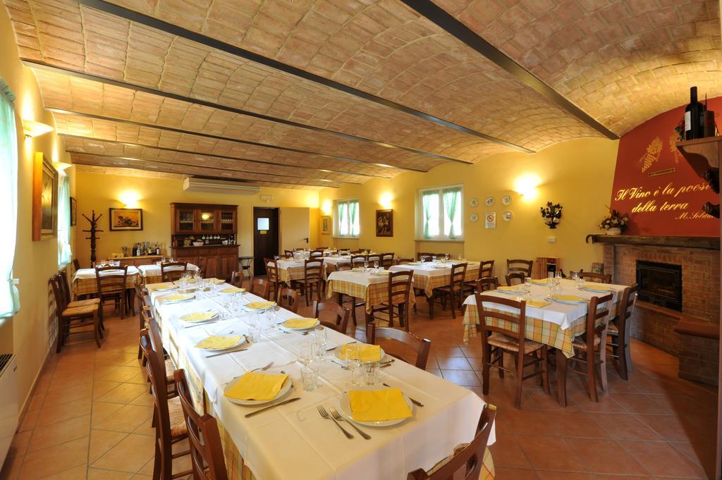Agriturismo Cascina Varie Castagnito Exterior foto